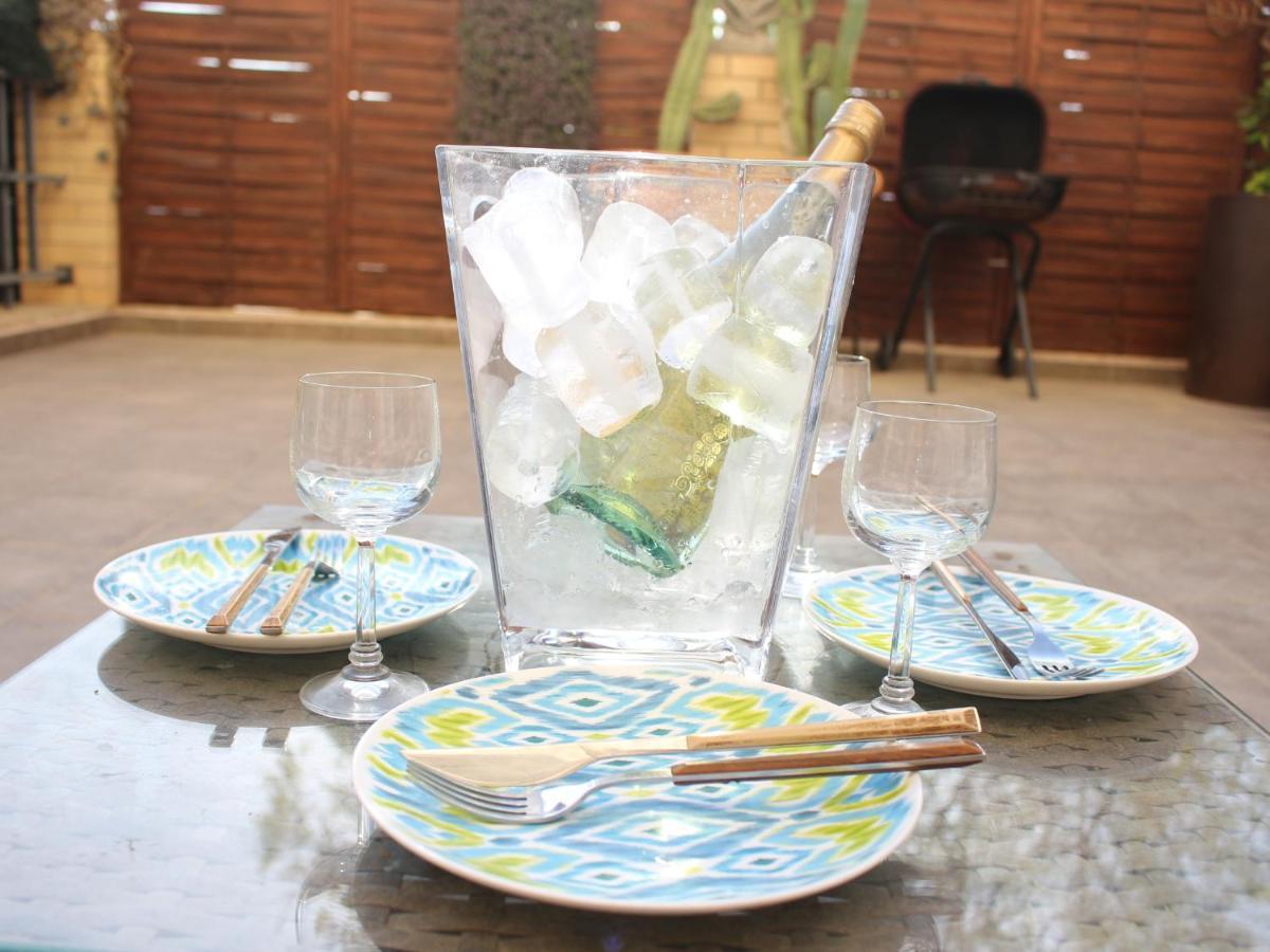 ☆The Peaceful Valencia Homestay☆ W/ Terrace⌘Parking⌘Bbq Zewnętrze zdjęcie