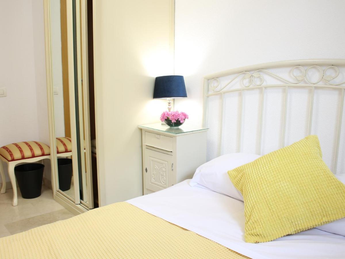 ☆The Peaceful Valencia Homestay☆ W/ Terrace⌘Parking⌘Bbq Zewnętrze zdjęcie