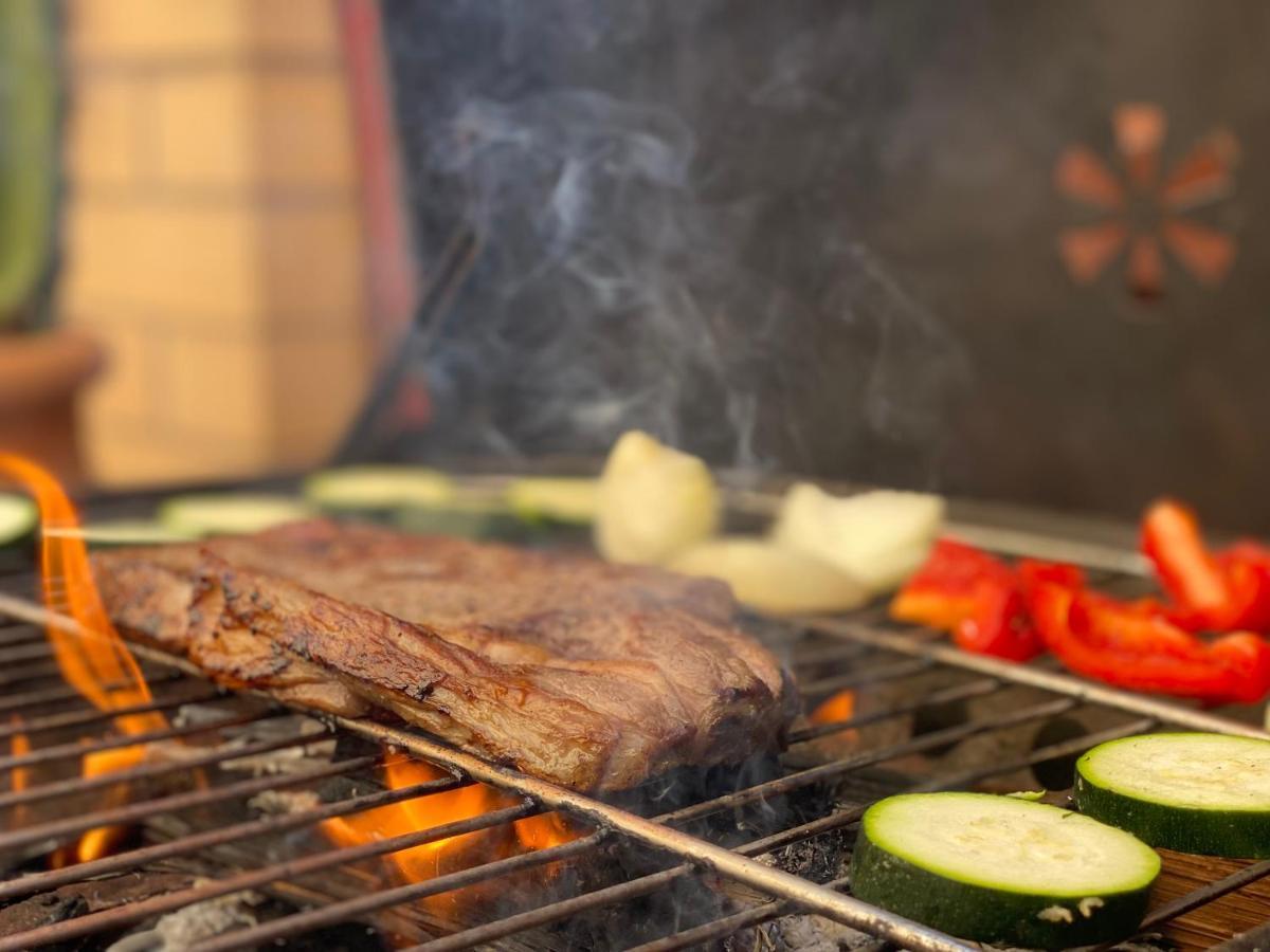 ☆The Peaceful Valencia Homestay☆ W/ Terrace⌘Parking⌘Bbq Zewnętrze zdjęcie