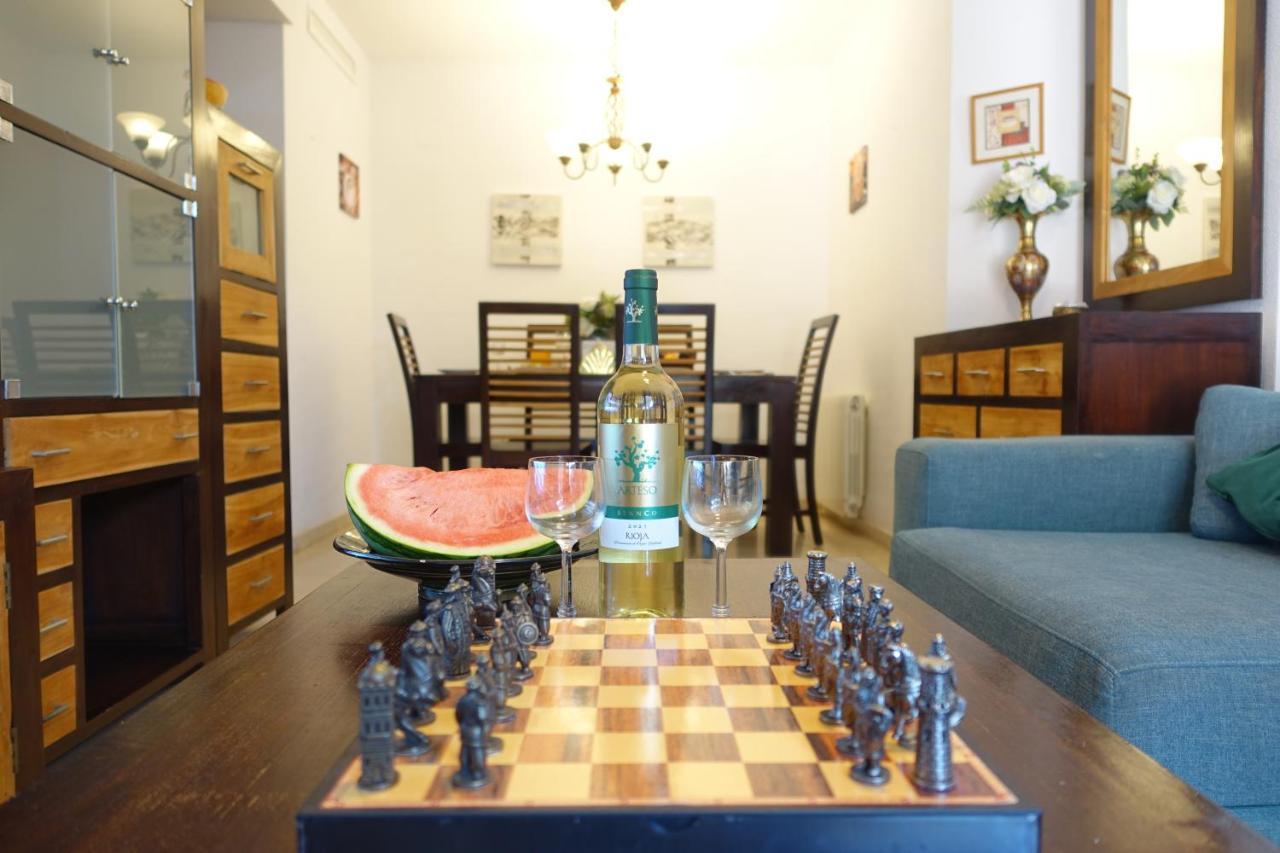 ☆The Peaceful Valencia Homestay☆ W/ Terrace⌘Parking⌘Bbq Zewnętrze zdjęcie