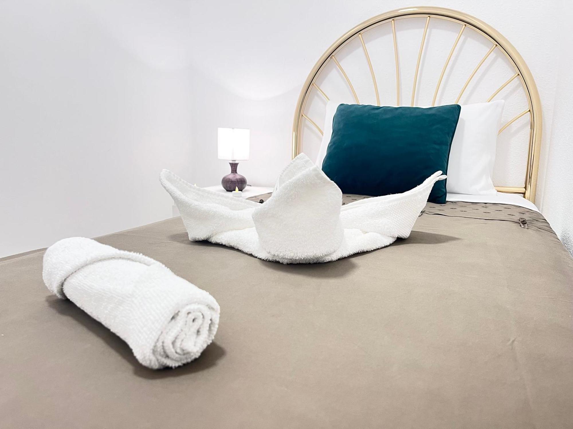 ☆The Peaceful Valencia Homestay☆ W/ Terrace⌘Parking⌘Bbq Zewnętrze zdjęcie